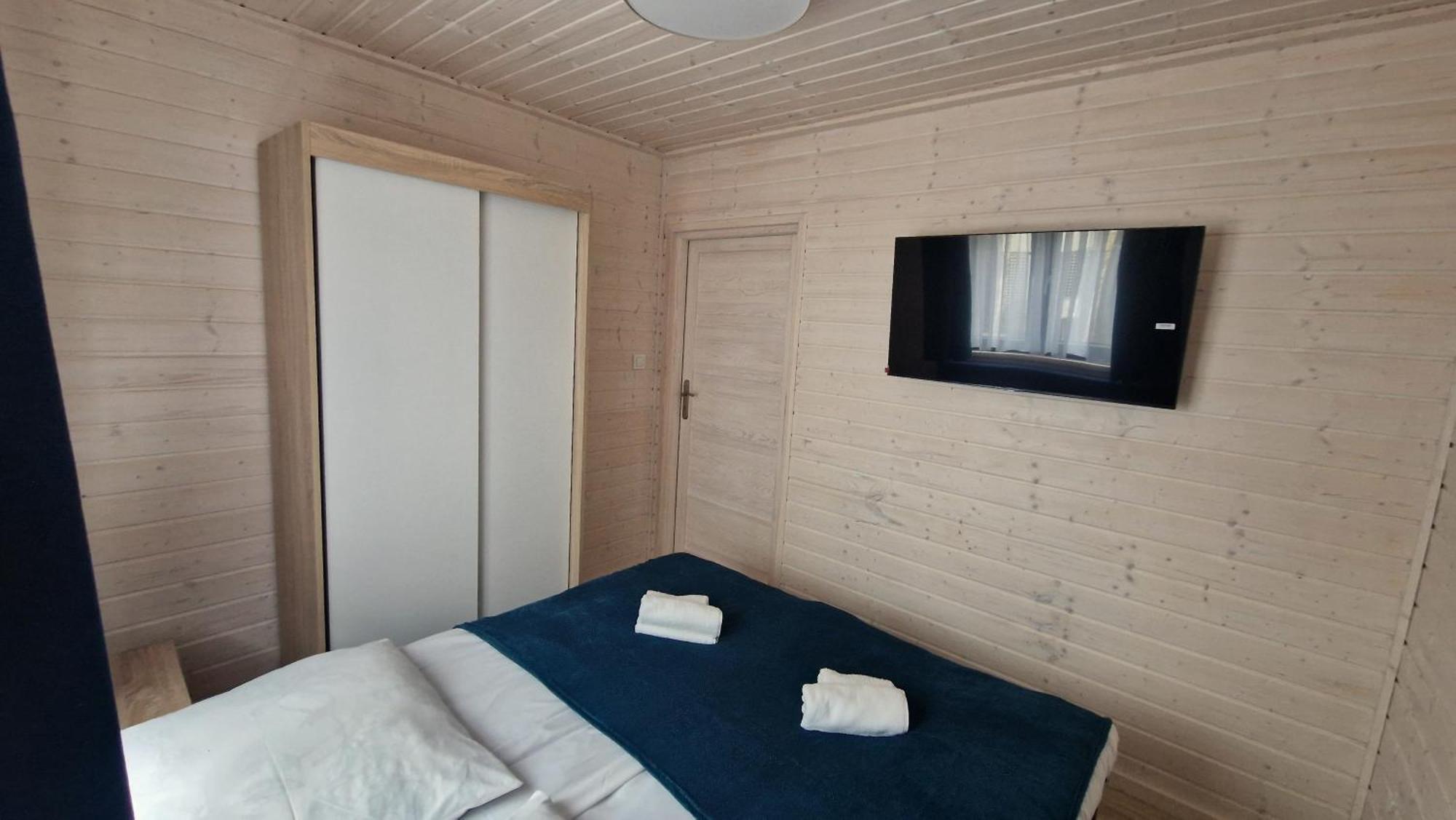 Camping Klif-Nowe Klimatyzowane Domki, 400M Od Centrum Rewala, 30M Od Morza 트르제삭츠 외부 사진