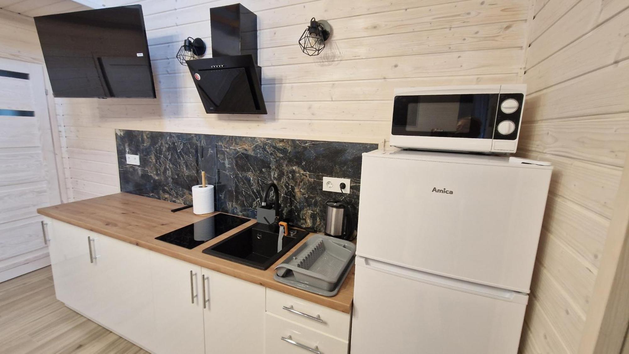 Camping Klif-Nowe Klimatyzowane Domki, 400M Od Centrum Rewala, 30M Od Morza 트르제삭츠 외부 사진