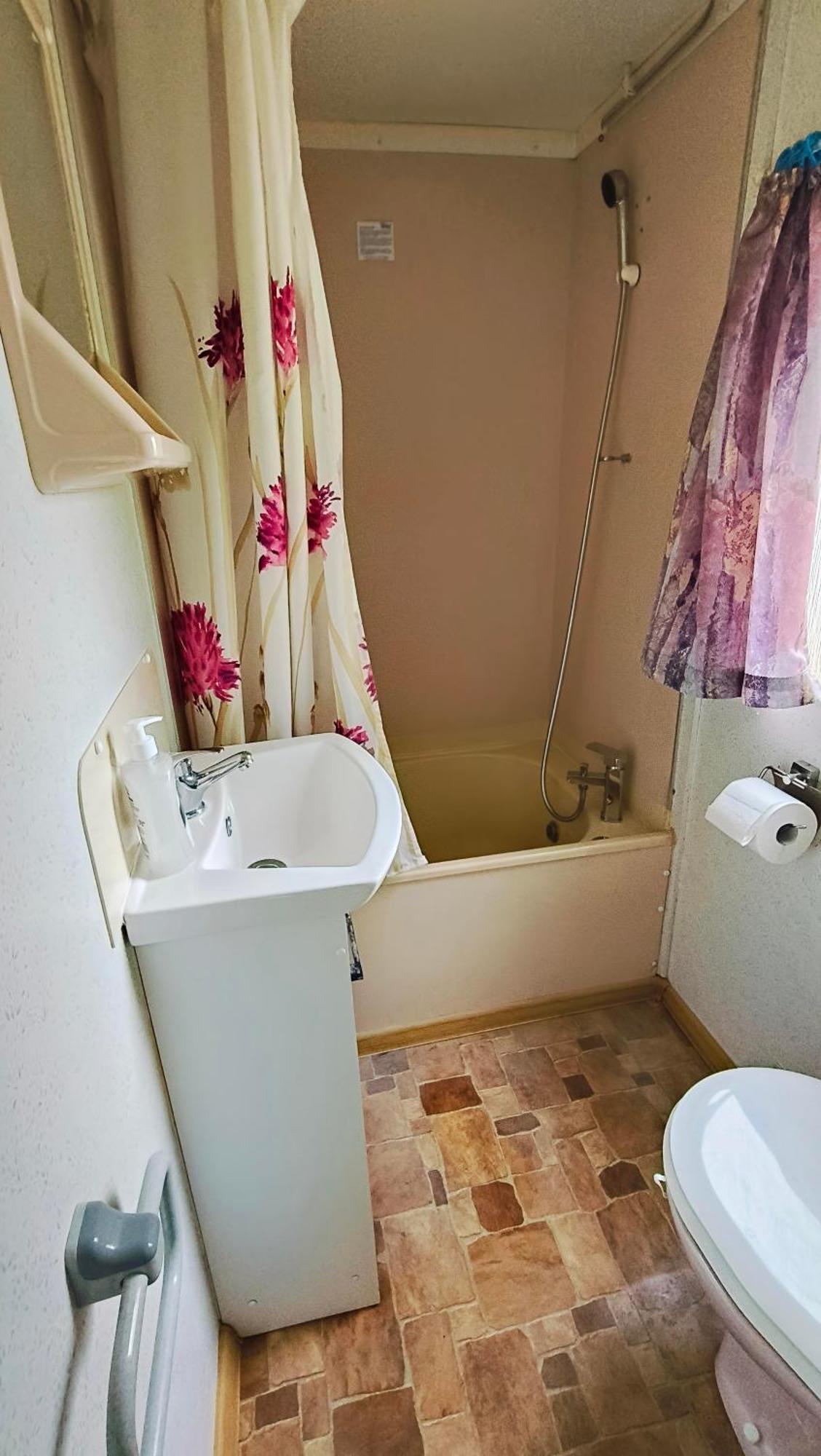 Camping Klif-Nowe Klimatyzowane Domki, 400M Od Centrum Rewala, 30M Od Morza 트르제삭츠 외부 사진